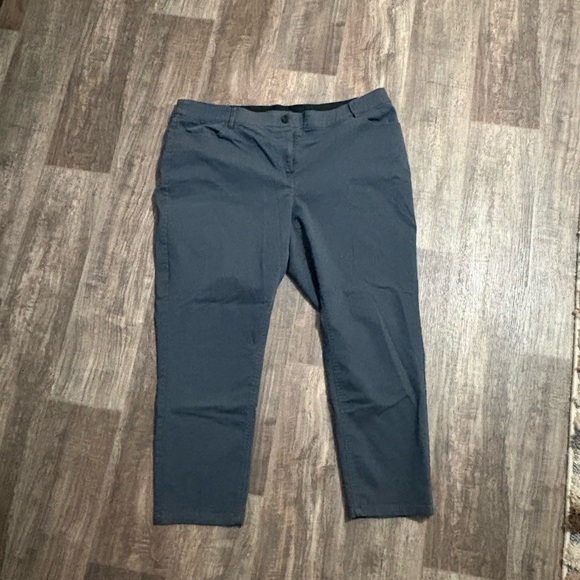 Violets & Roses Pants - Picture 1 of 2